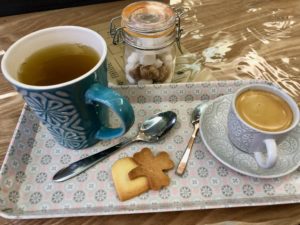 Lille-Homa-tasse-the-et-cafe
