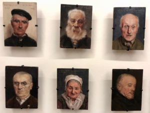 Berck-sur-mer-musee-opale-sud-galerie-portraits-tattegrain-pensionnaires-asile-maritime-detail