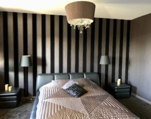 Chambre avec lit king size - Maison d'hôtes À un train d'ici Tournai Belgique