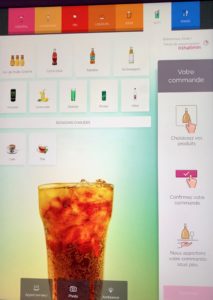 iPad pour commander boissons et snacks - KaraFun Bar à Lille