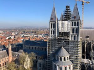 Vue sur la cathédrale du beffroi de Tournai - deuxième étage