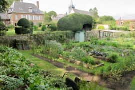 Vue d'ensemble Jardin des ifs Gerberoy Oise