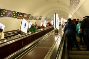 Ukraine-Kiev-interieur-metro