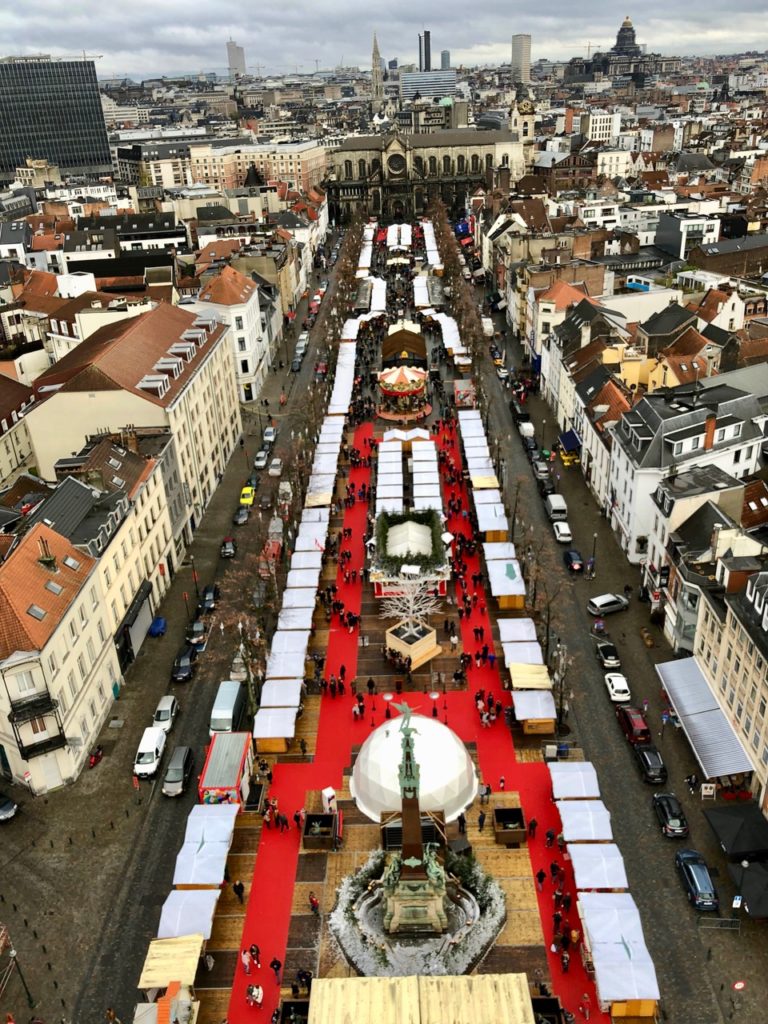 Bruxelles Plaisirs d'hiver marché Noel vu de haut jour