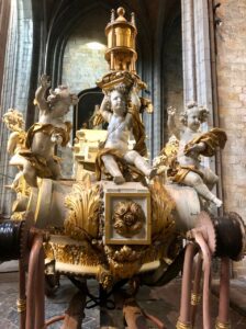 Mons car d'or arrière