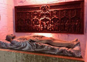 Belgique chateau Chimay Christ gisant