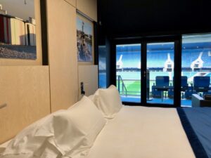 Le Havre hotel stade Océane lit