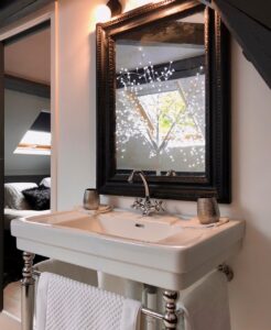 Le Baptistère Attichy lavabo
