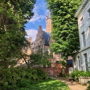 A-voir-a-Malines-jardin-silence-palais-archiepiscopal-maison