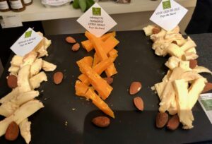Balade-gourmande-lille-fromagerie-Philippe-Olivier-degustation
