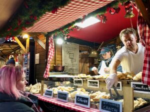 Arras-marche-de-Noel-beignets-fromage