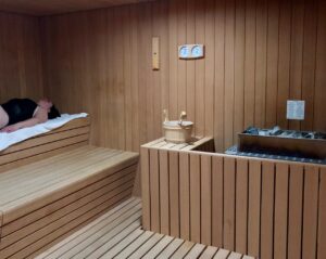 royal-hainaut-spa-valenciennes-dans-le-sauna
