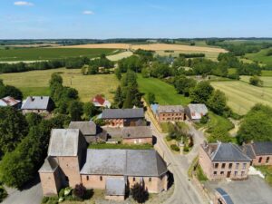 Eglises fortifiées de Thiérache Jeantes vue au drone