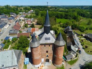 Eglises fortifiées de Thiérache Plomion au drone