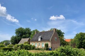Noordpeene-Flandre-jolie-maison