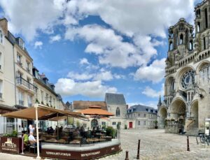 Laon-parvis- cathedrale