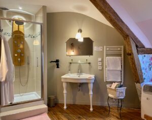 La-Parenthese-du-Rond-Royal-Compiegne-Natur-Elle-salle-de-bain