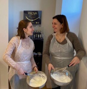 Creme-Chantilly-battre-en-duo