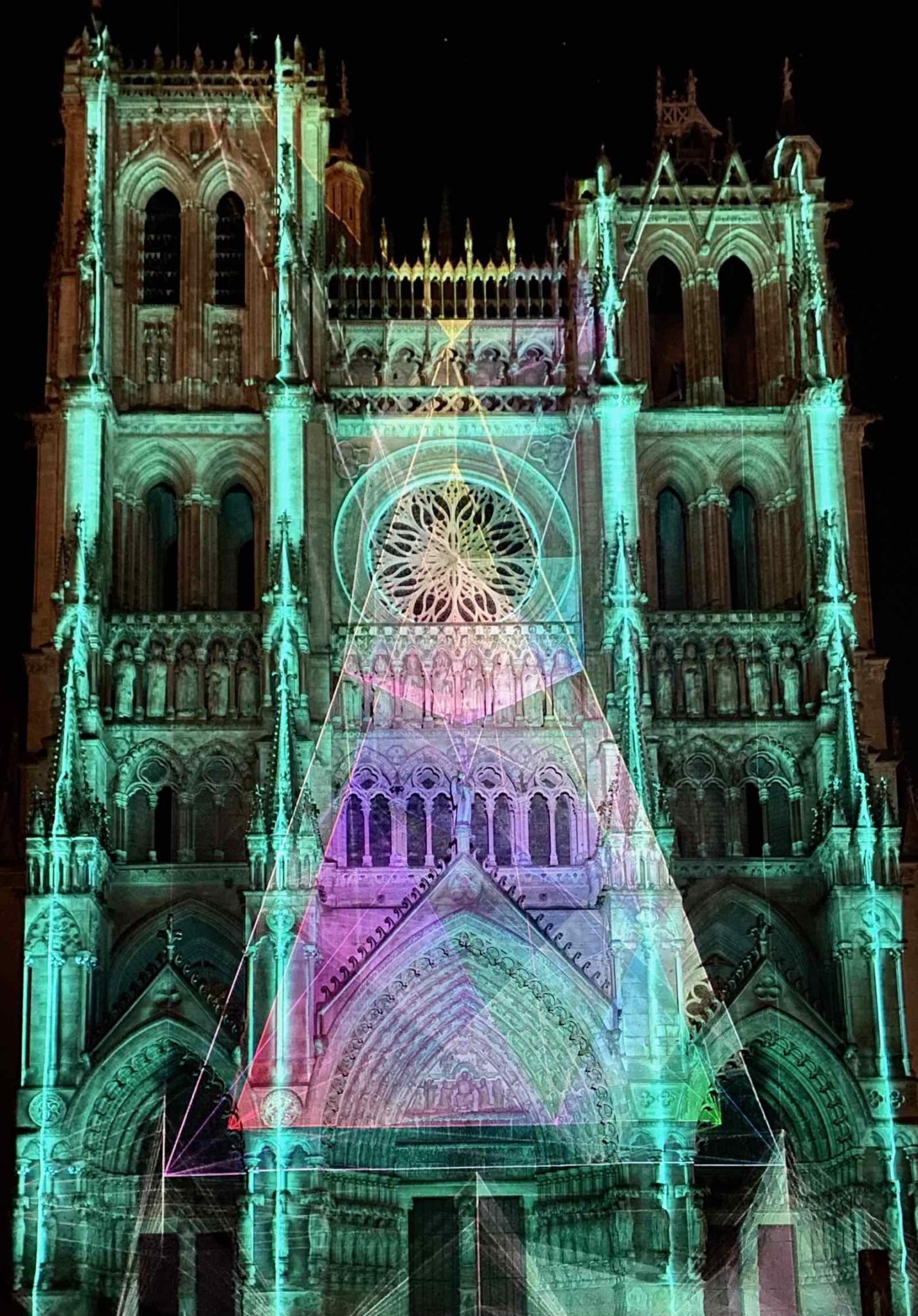 Amiens Avec Chroma La Cath drale Enfile Ses Habits De Couleur amiens-avec-chroma-la-cath-drale-enfile-ses-habits-de-couleur