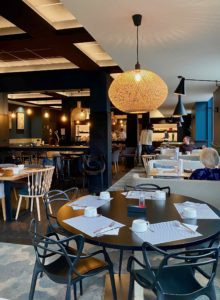 Le-Marque-Page-Restaurant-et-Lounge-Bar-deco