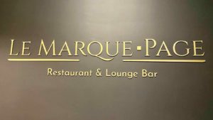 Le-Marque-Page-Restaurant-et-Lounge-Bar-enseigne