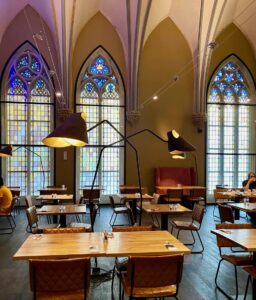 Breda-Pays-Bas-hotel-Nassau-salle-petit-dejeuner