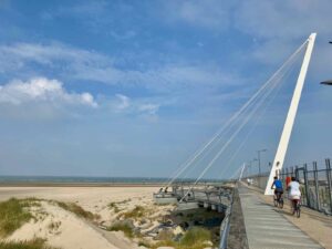 Tram-de-la-cote-Zeebruges-promenade-de-la-Saint-George