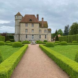 Eure-trois-sorties-chateau-de-Vascoeuil-chateau-allee