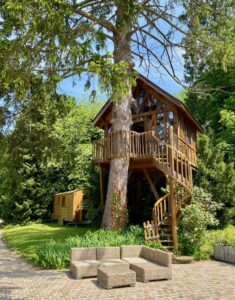 Lyons-la-Foret-hotel-La-Licorne-spa-Nuxe-cabine-massage-arbres