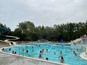 Pierre-et-Vacances-Belle-Dune-Fort-Mahon-Plage-Aquaclub-Belle-Dune-bassin-exterieur-un