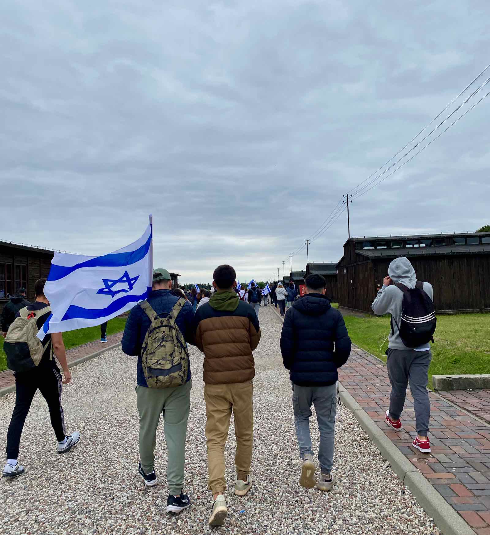 Lublin-en-Pologne-Majdanek-drapeau-israelien