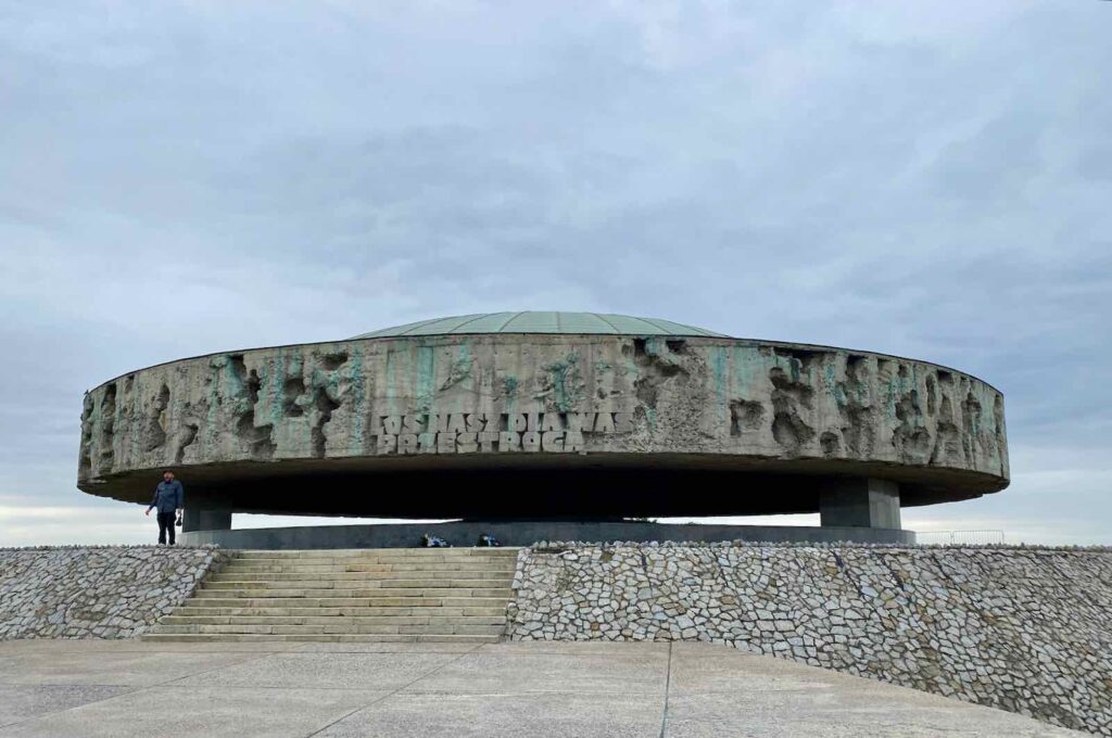 Lublin-en-Pologne-Majdanek-memorial
