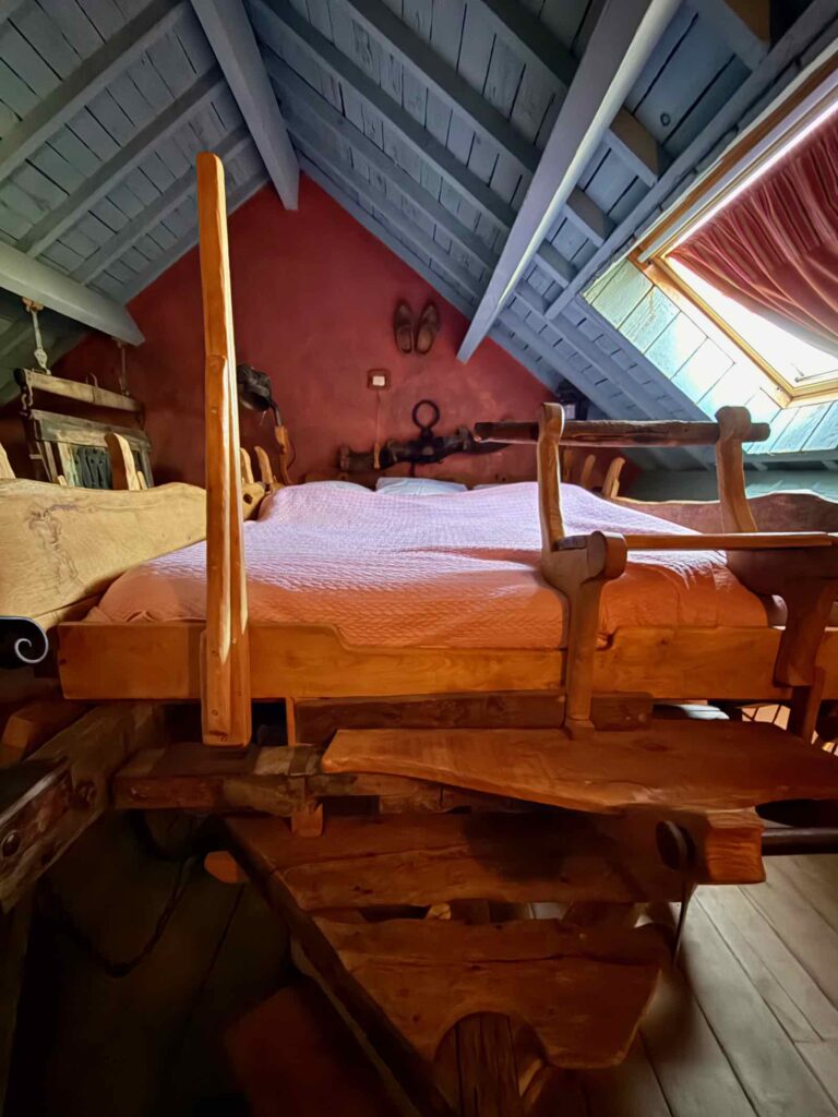 Ardenne-belge-La-Balade-des-Gnomes-La-Casa-Tireli-Rela-lit