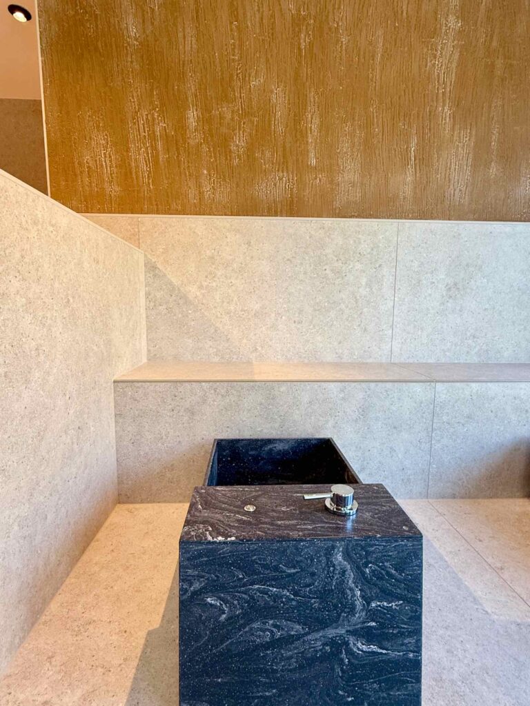 La-Claire-Fontaine-La-Roche-sur-Ardenne-spa-foot-spa