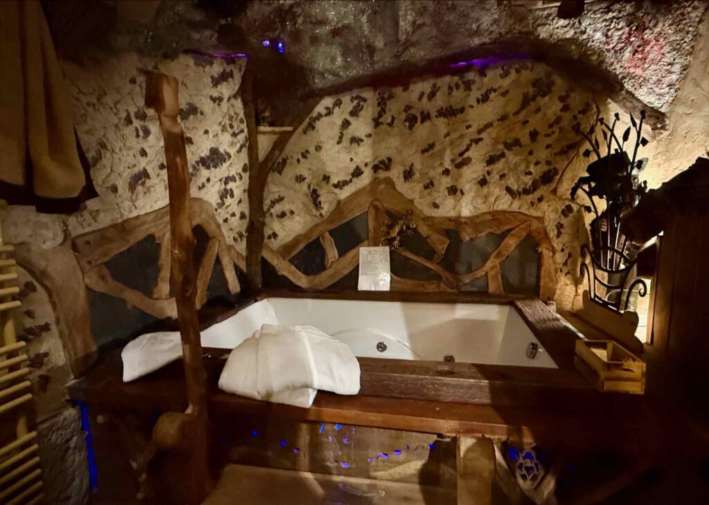 Ardenne-belge-La-Balade-des-Gnomes-baignoire-deux