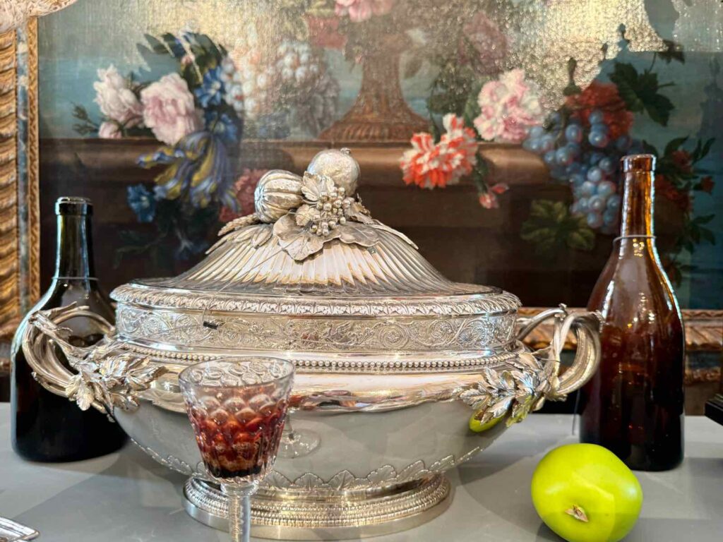 Chateaux-en-Wallonie-Seneffe-soupiere-argent