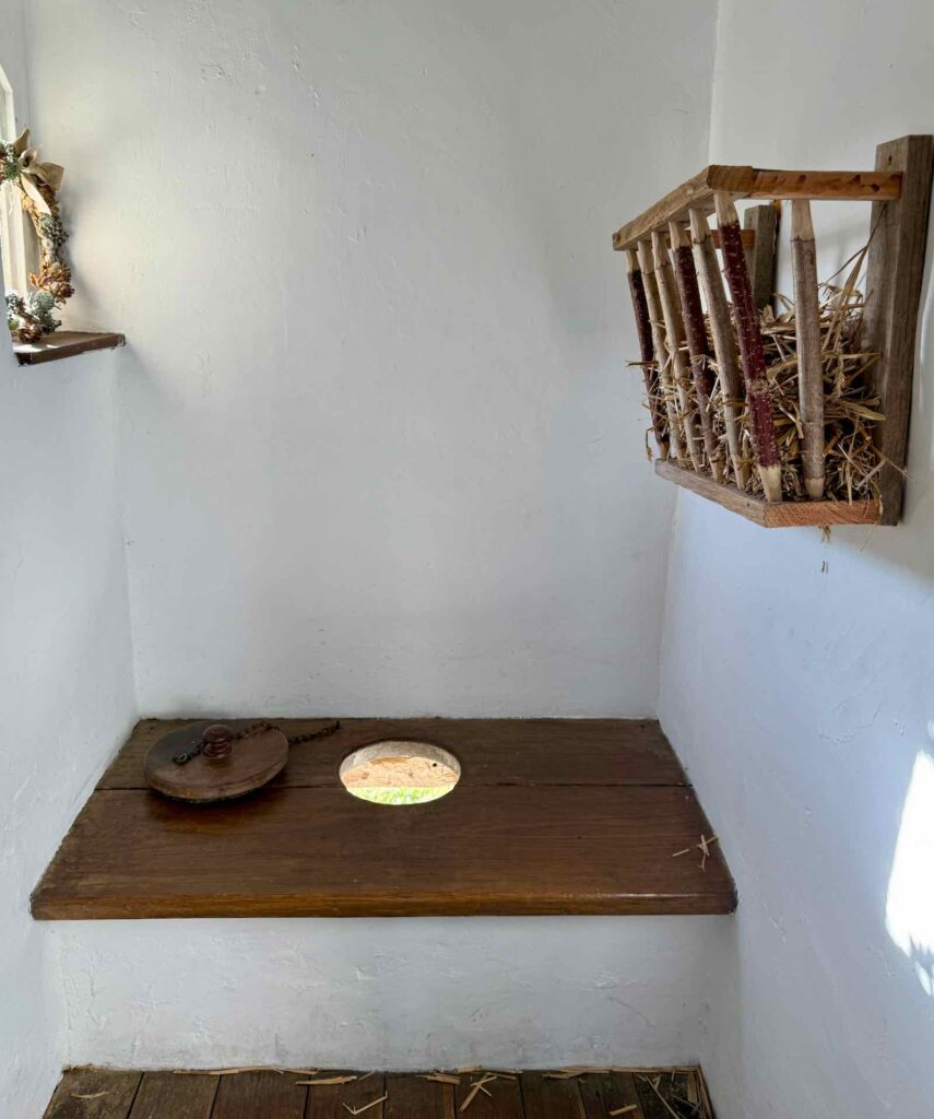 Chateaux-en-Wallonie-Veves-cabinet-d-aisance