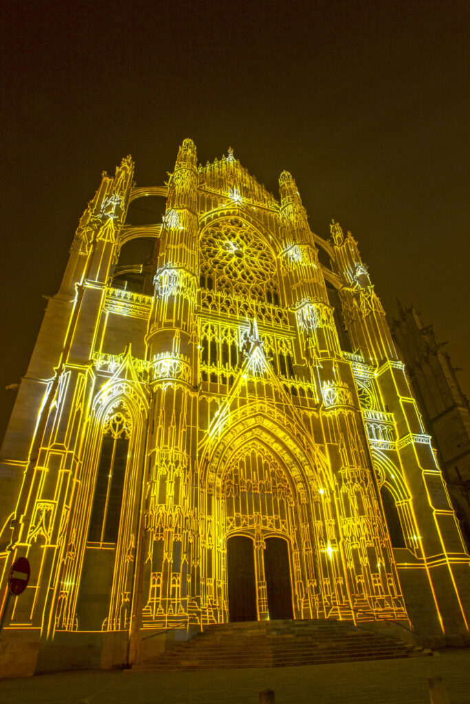 Annonce-mapping-cathedrale-photo-Visitbeauvais