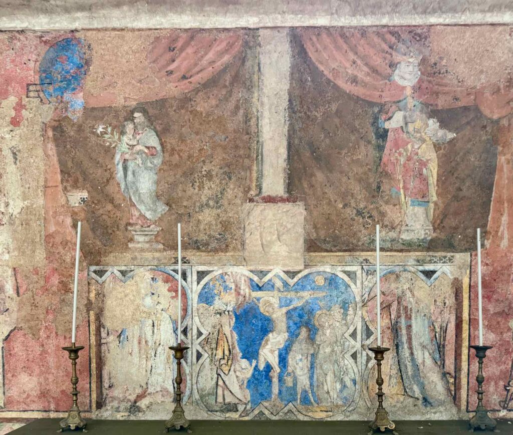 Beauvais-Cathedrale-saint-Pierre-fresque-interieur