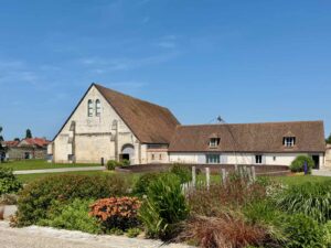 Beauvais-La-Maladreriegrange-et-jardin