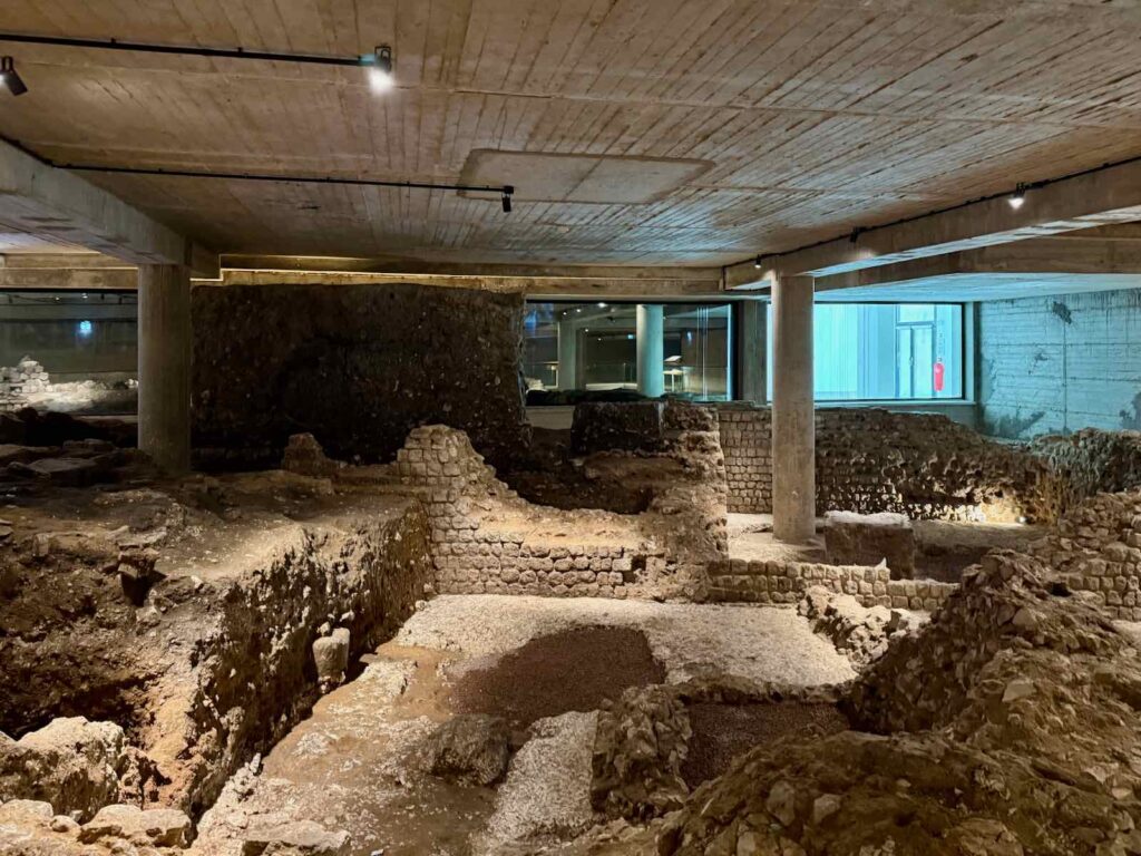 Beauvais-Le-Quadrilatere-cinq