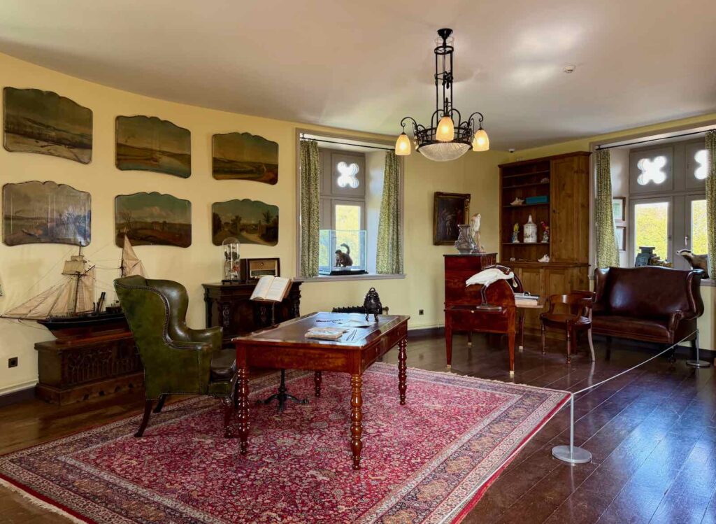 Chateau-d-Hardelot-cabinet-de-curiosites