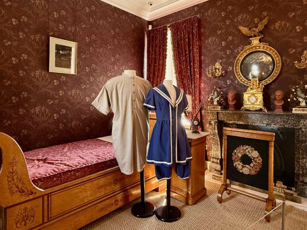 Chateau-d-Hardelot-chambre-de-John-R-Whitley