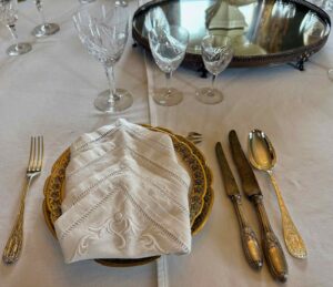 Chateau-d-Hardelot-couvert-dresse