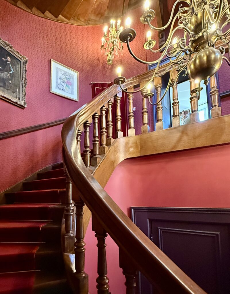 Chateau-d-Hardelot-escalier
