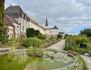La-Chartreuse-de-Neuville-sous-Montreuil-jardin-cinq
