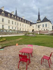 La-Chartreuse-de-Neuville-sous-Montreuil-jardin-huit