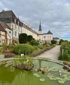 La-Chartreuse-de-Neuville-sous-Montreuil-jardin-quatre