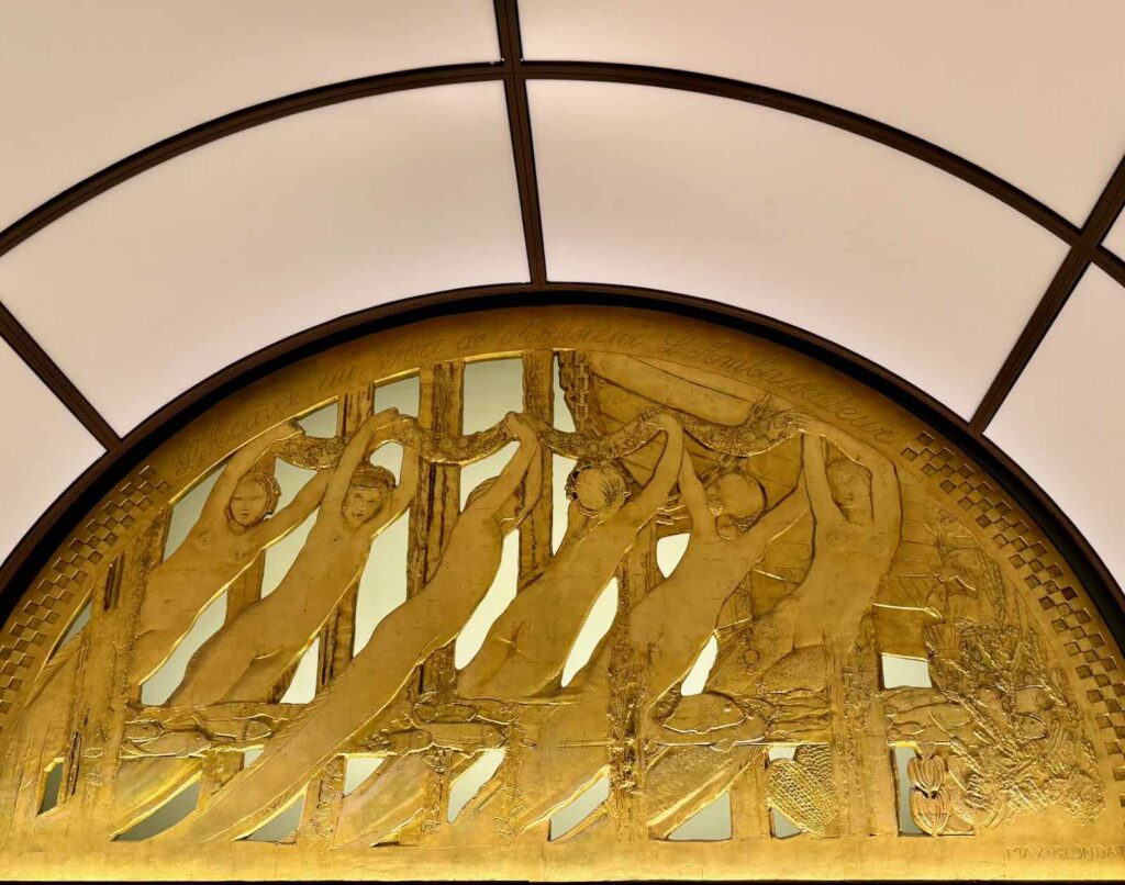 L'arrivée au port de Monsieur l'Ambassadeur Max Blondat 1925