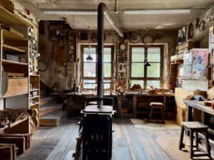 Vosges-Mirecourt-atelier-Gerome